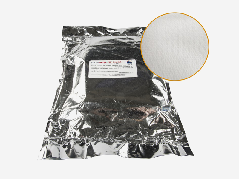 ściereczka do czyszczenia zabrudzeń z pianki montażowej na profilach okine