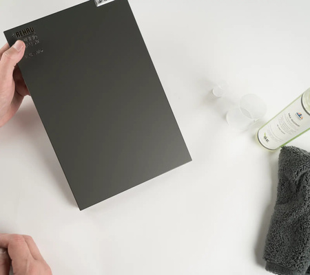 Zestaw czyszczący HU-GONE + ściereczka z mikrofibry 40×40